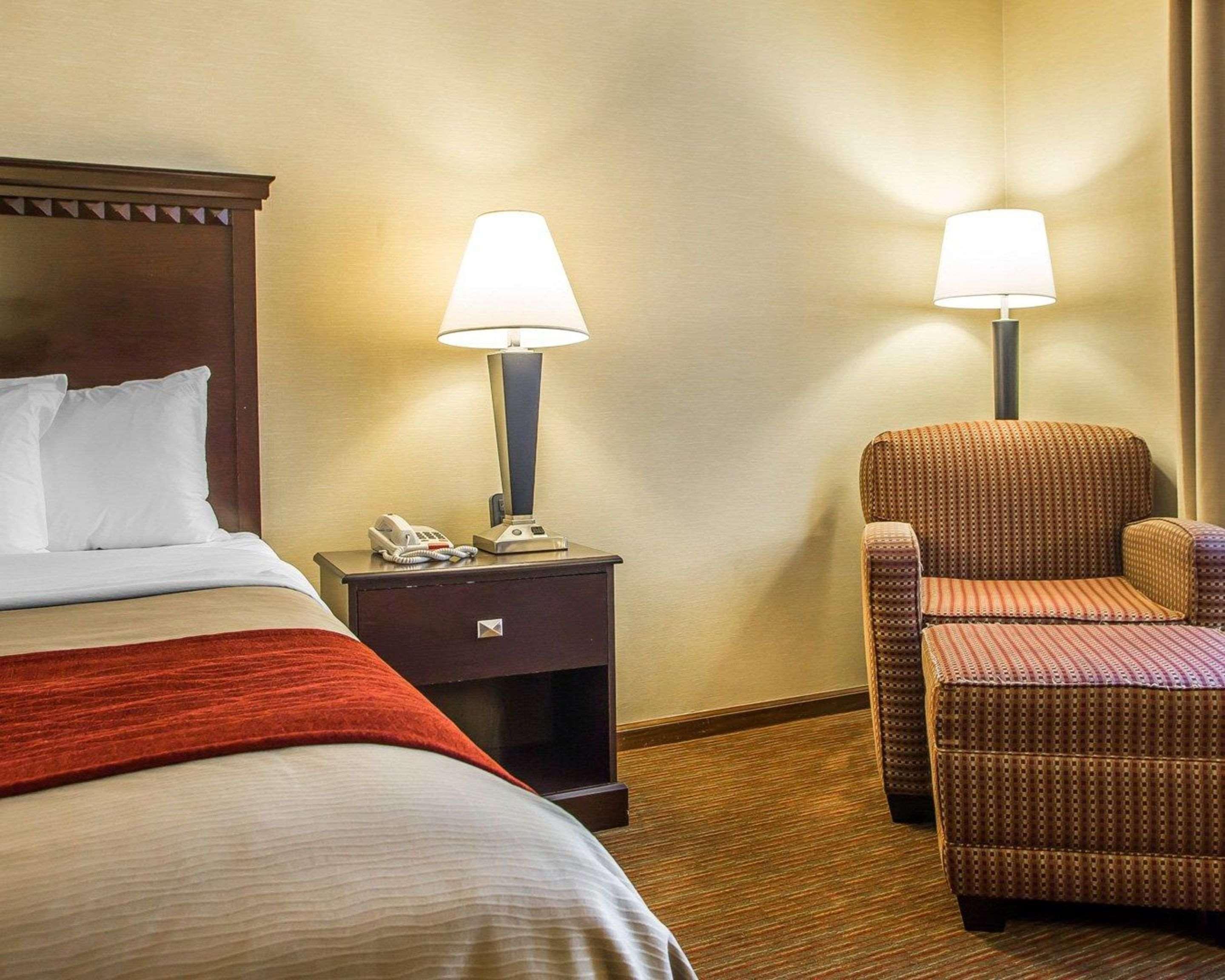 Quality Inn Greenville North Екстер'єр фото